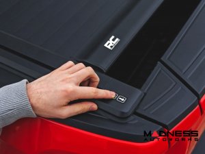 Chevrolet Silverado 1500 Retractable Bed Cover - Powered - 5'10" Bed